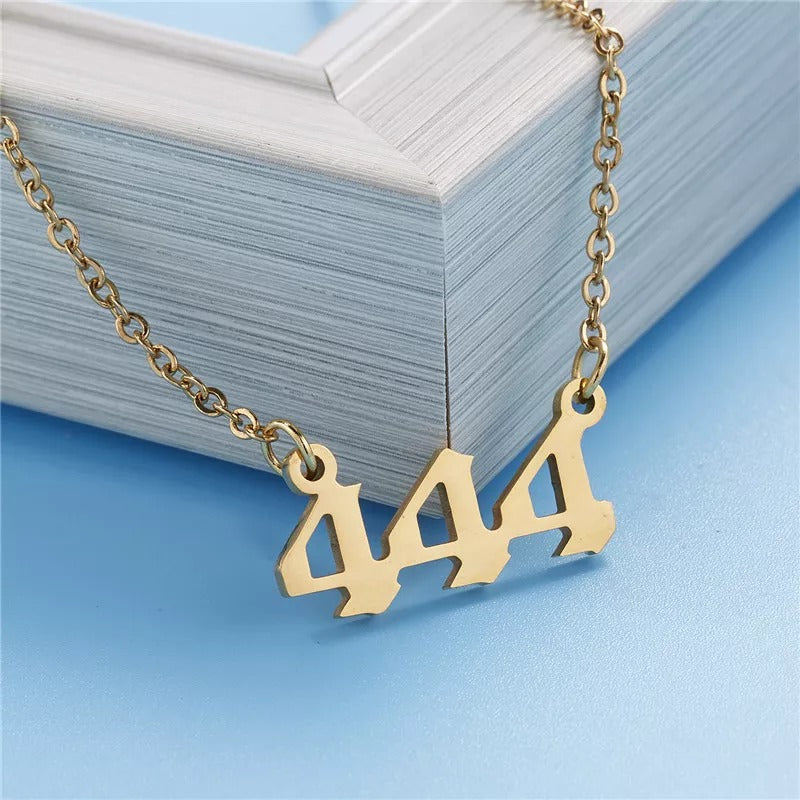enkeliterapia lahjashop enkelinumero enkelinumerot 444 tarkoittaa 444 merkitys